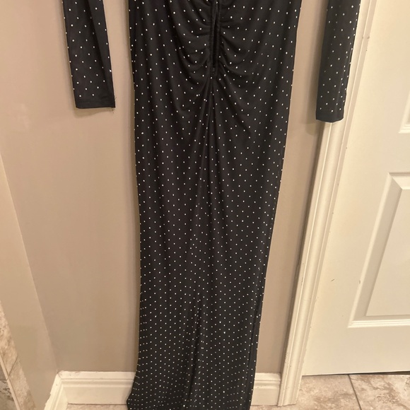 Extremely flattering evening dress gown - Picture 7 of 7